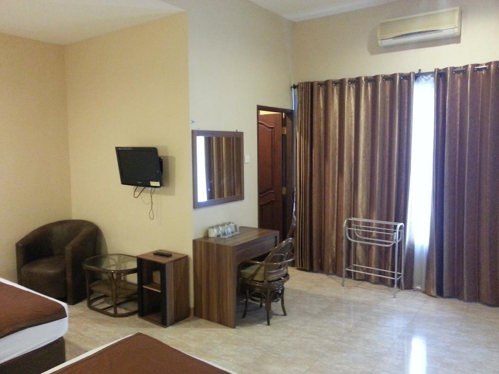 Galaxy Hotel Surabaya Exterior photo